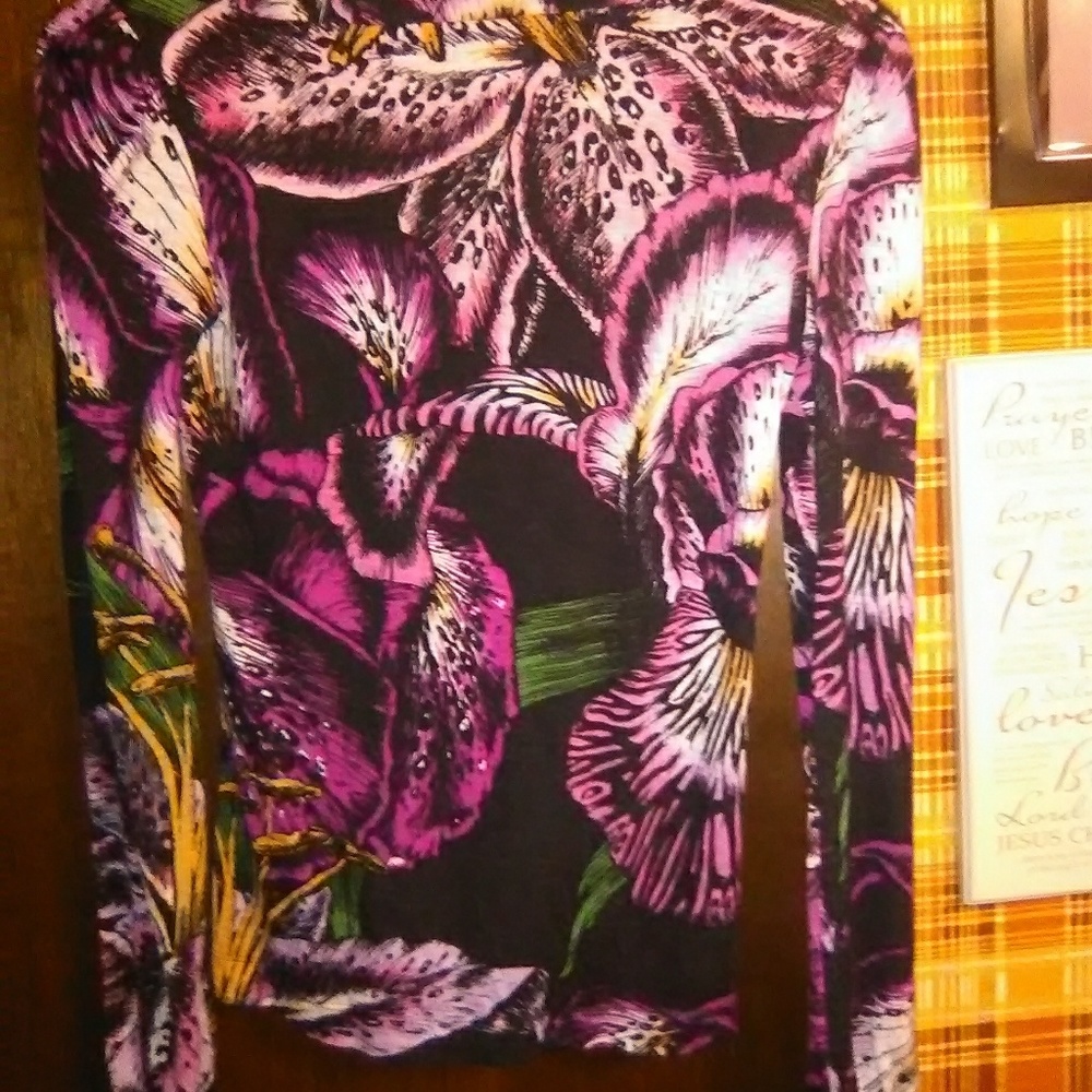 Blouse - Picture 2 of 3